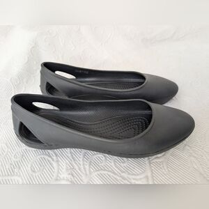 Crocs Black Laura Ballet Flats Women’s 7 Slip On Comfort Work Shoes